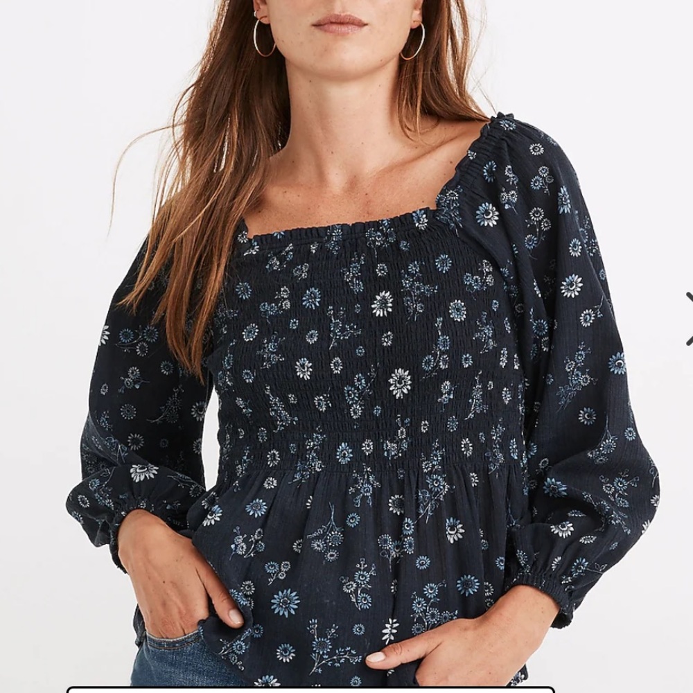 Smocked Square-Neck Long Sleeve Top in Navy Floral